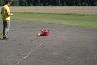 Er fliegt
